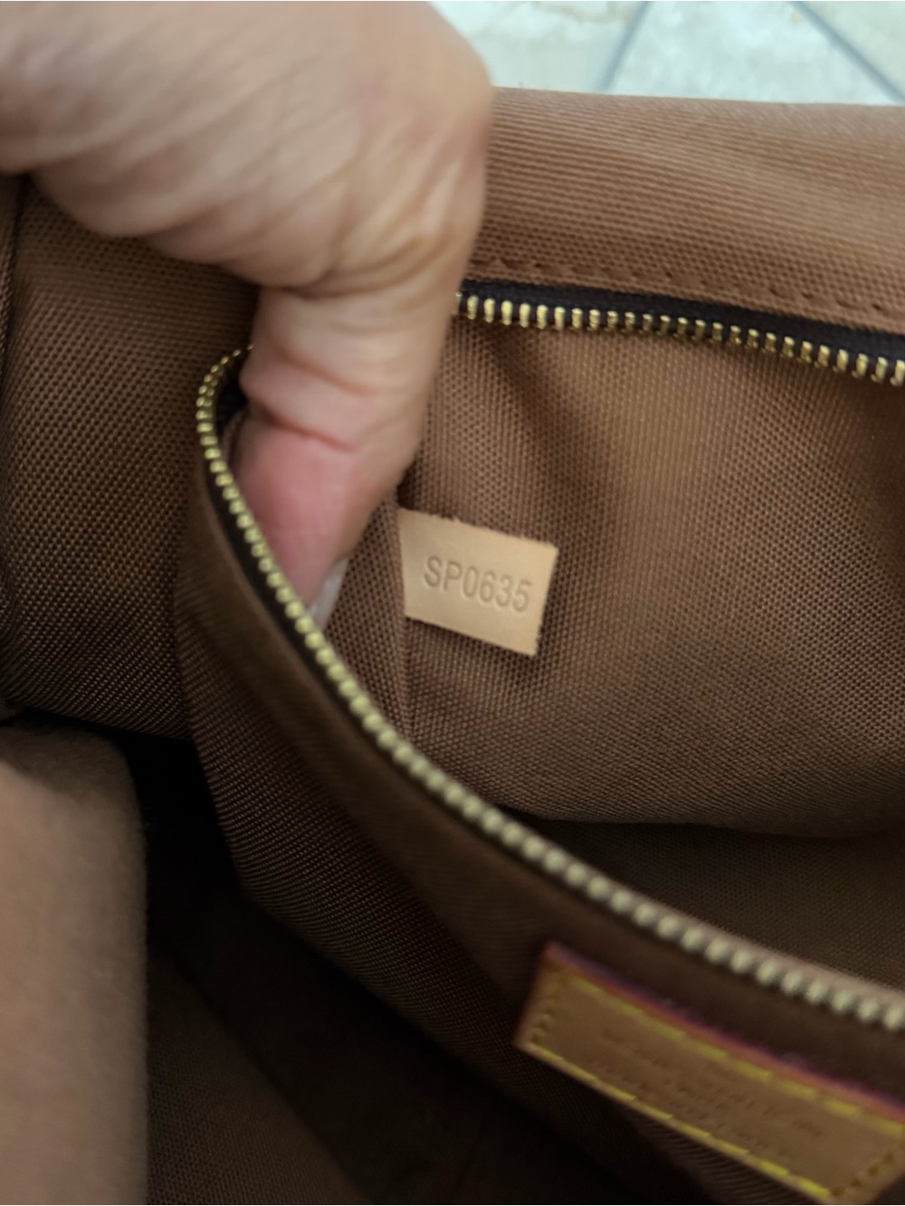 Louis Vuitton Brown Monogram Shoulder Bag with Tan Trim - Menilmontant - Picture 9 of 12
